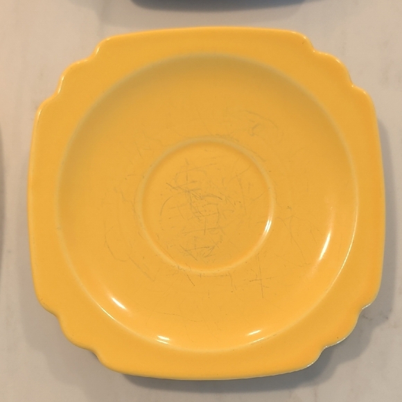 Colorful Square Plates Set - Picture 5 of 9